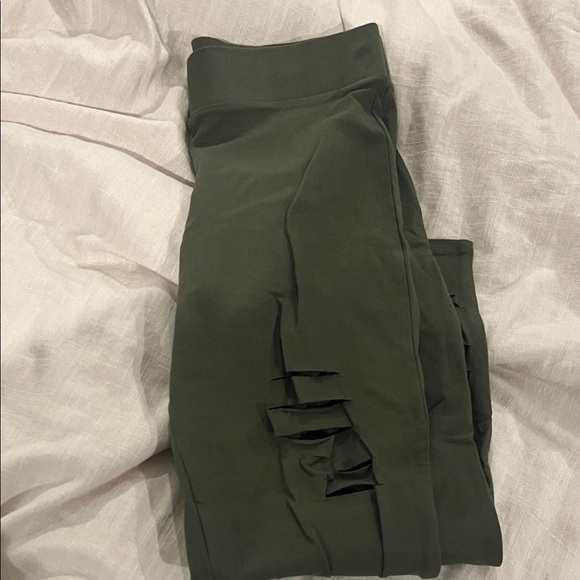 torrid Pants - Torrid Distressed Leggings Green Size 1